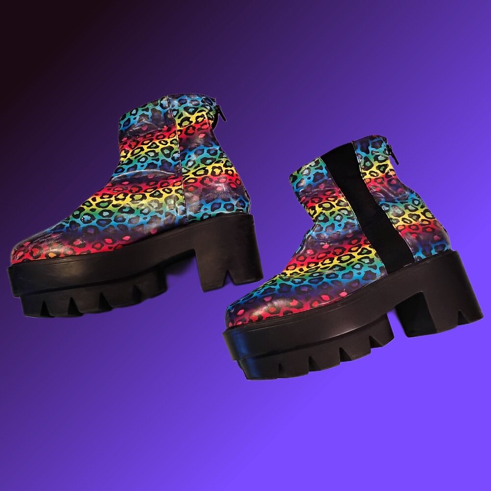 Women's Rainbow Leopard Print Platform Ankle Boots Size 8